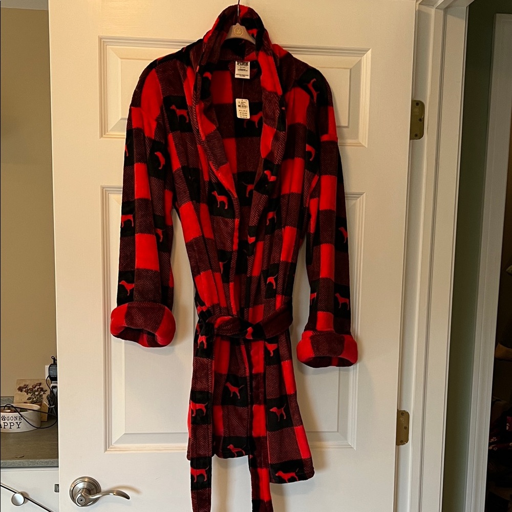 PINK Victoria's Secret Red and Black Checkered Robe size M/L